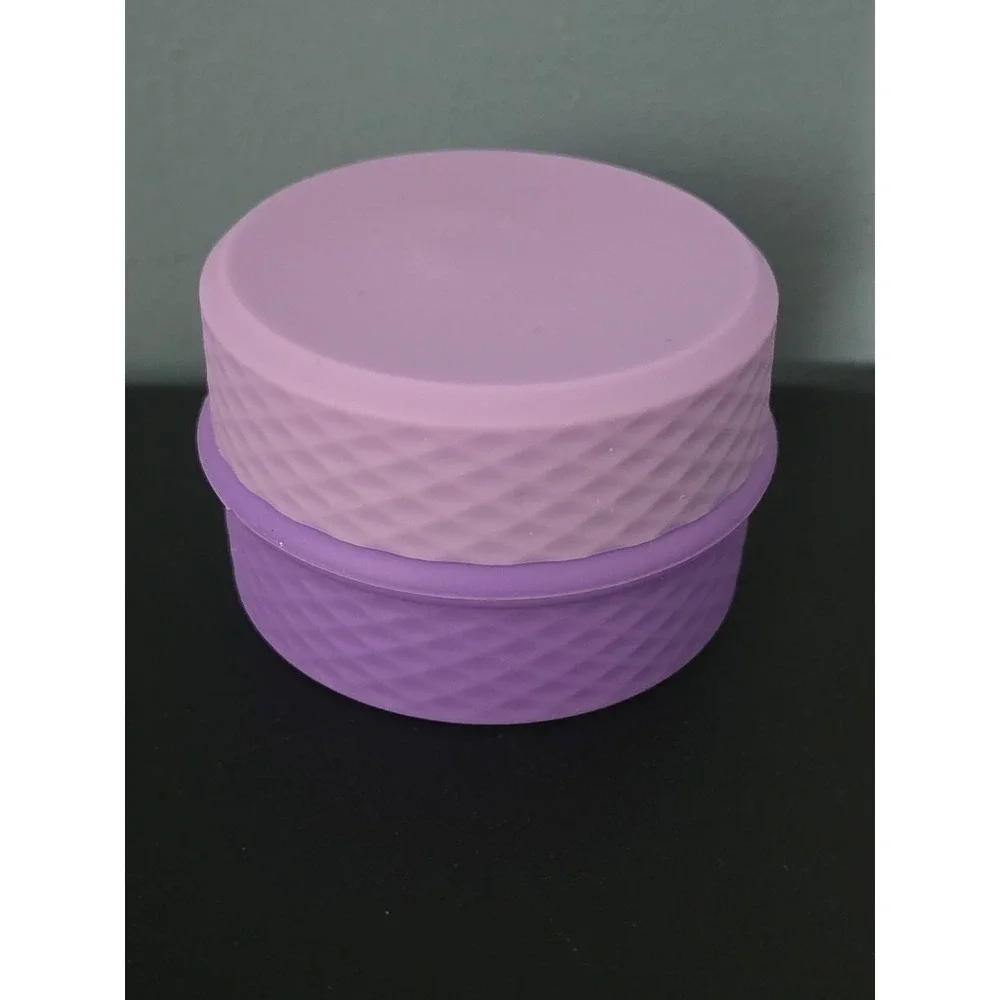 The Unbranded Brand travel silicone